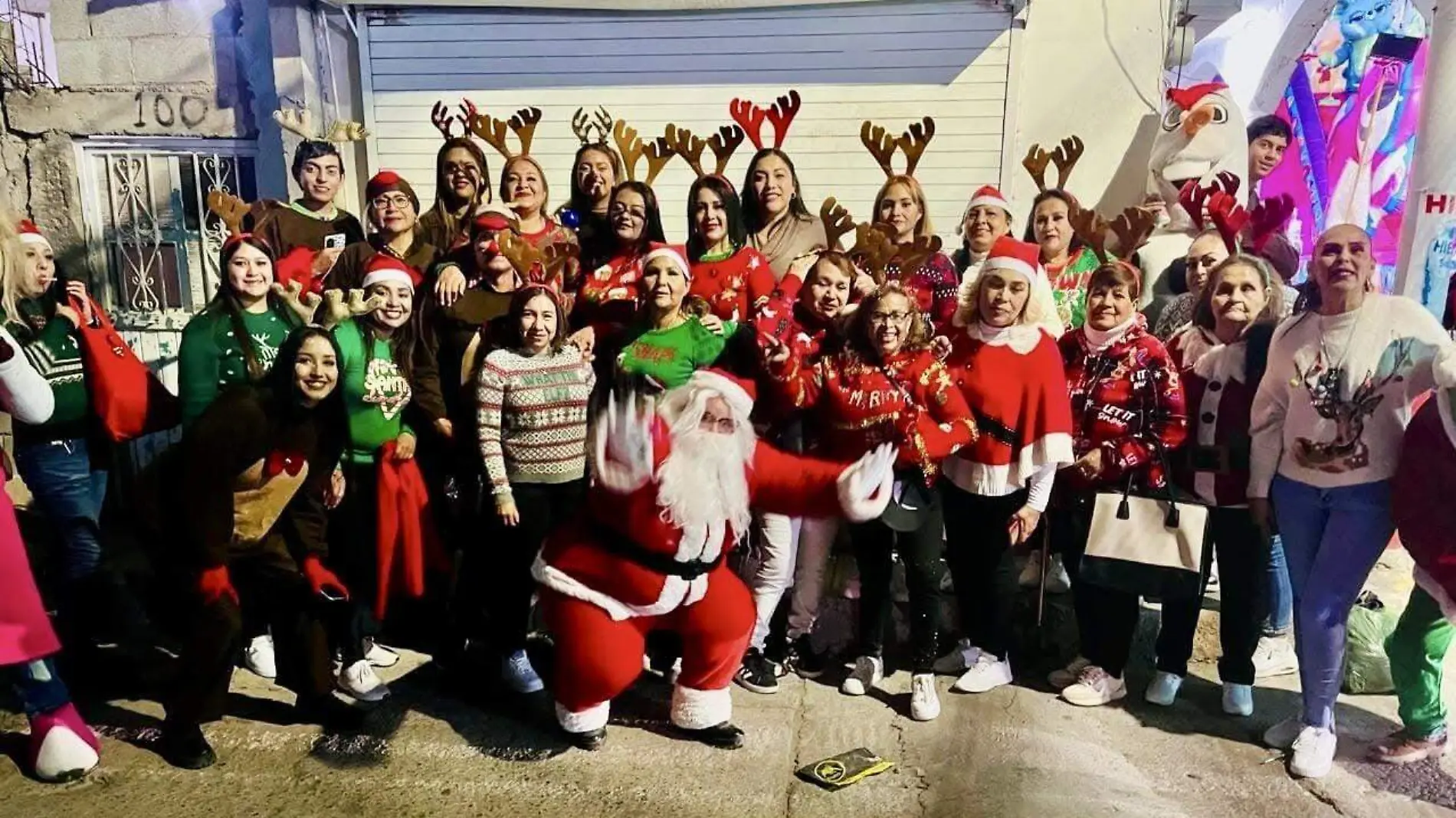 DIF Municipal presente en desfile navideño